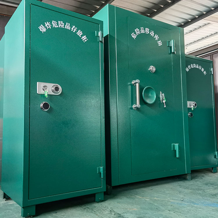 滨海危险品存放柜(危险品存放箱)为什么能防火防爆?科学防爆机制与安全保障功能解析