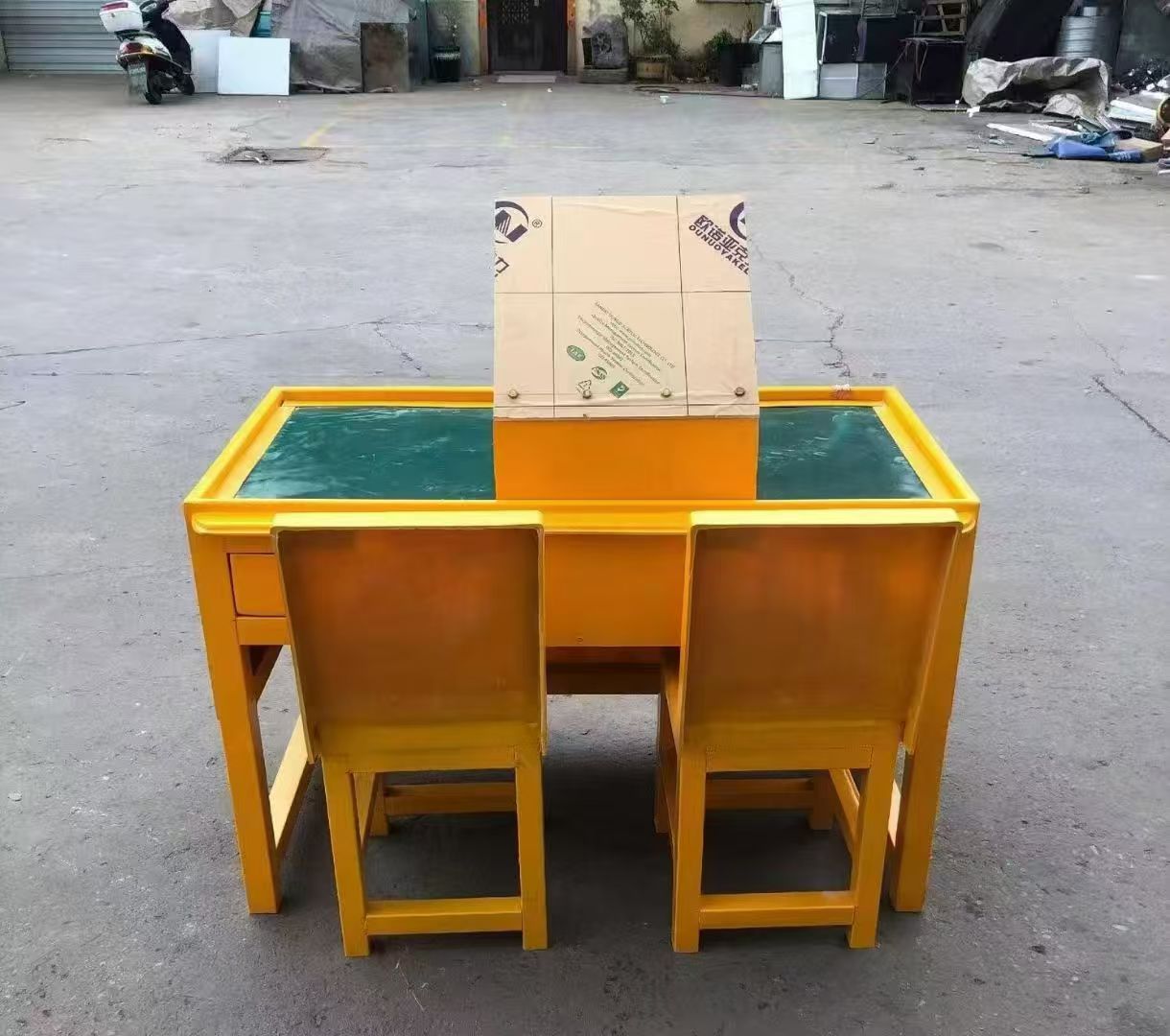 滨海防静电导通桌井下煤矿火工品发放桌：危险品流转的安全守护者